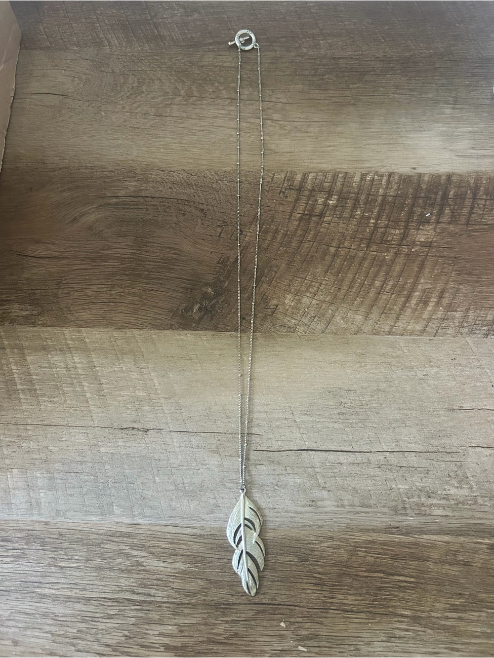 Tomolo Munroe Feather Pendant Necklace